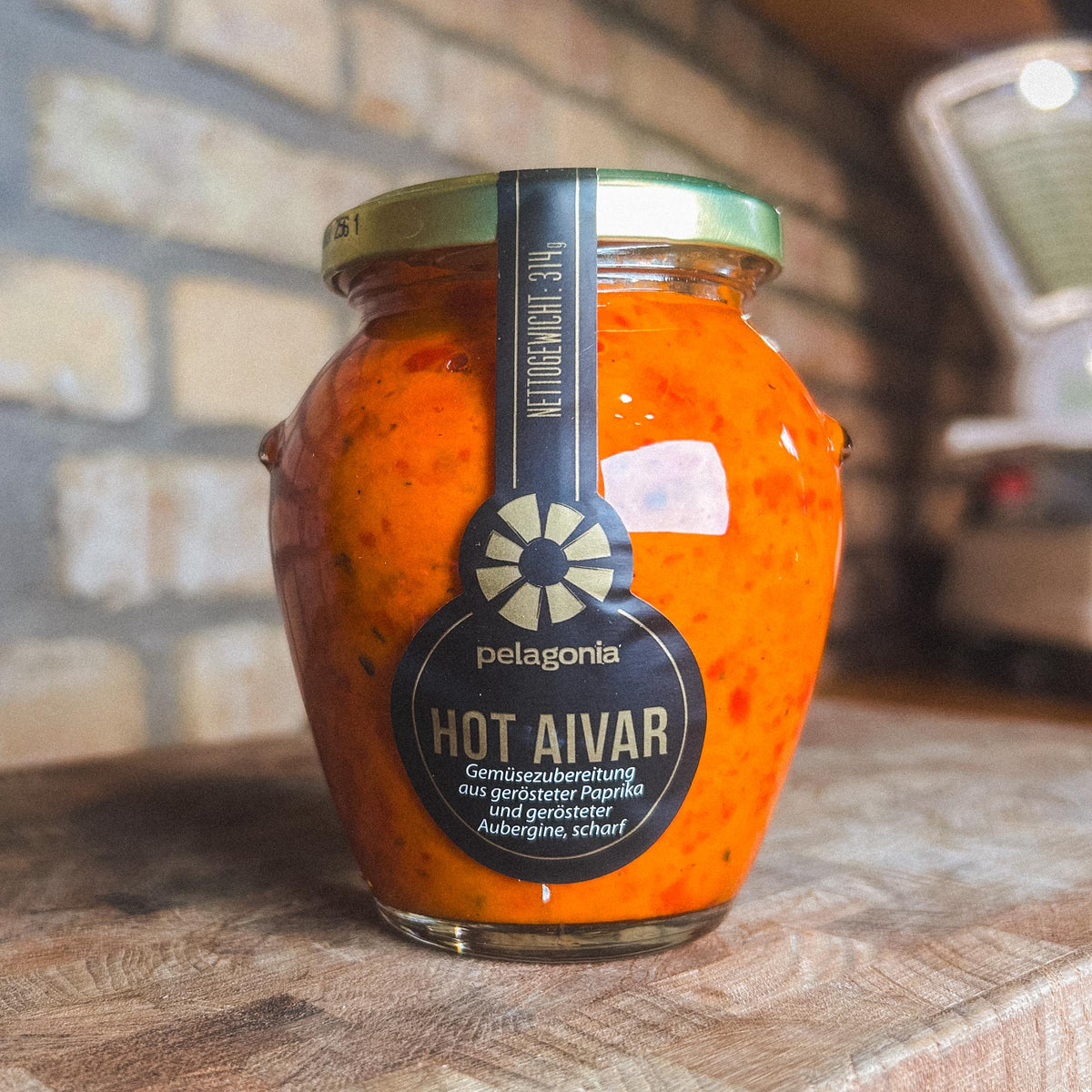Hot Aivar